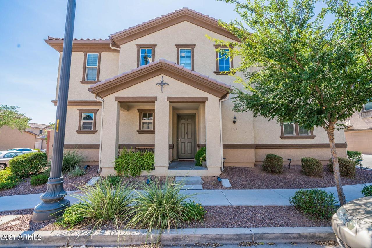 916 S Pheasant Dr., Gilbert, AZ 85296