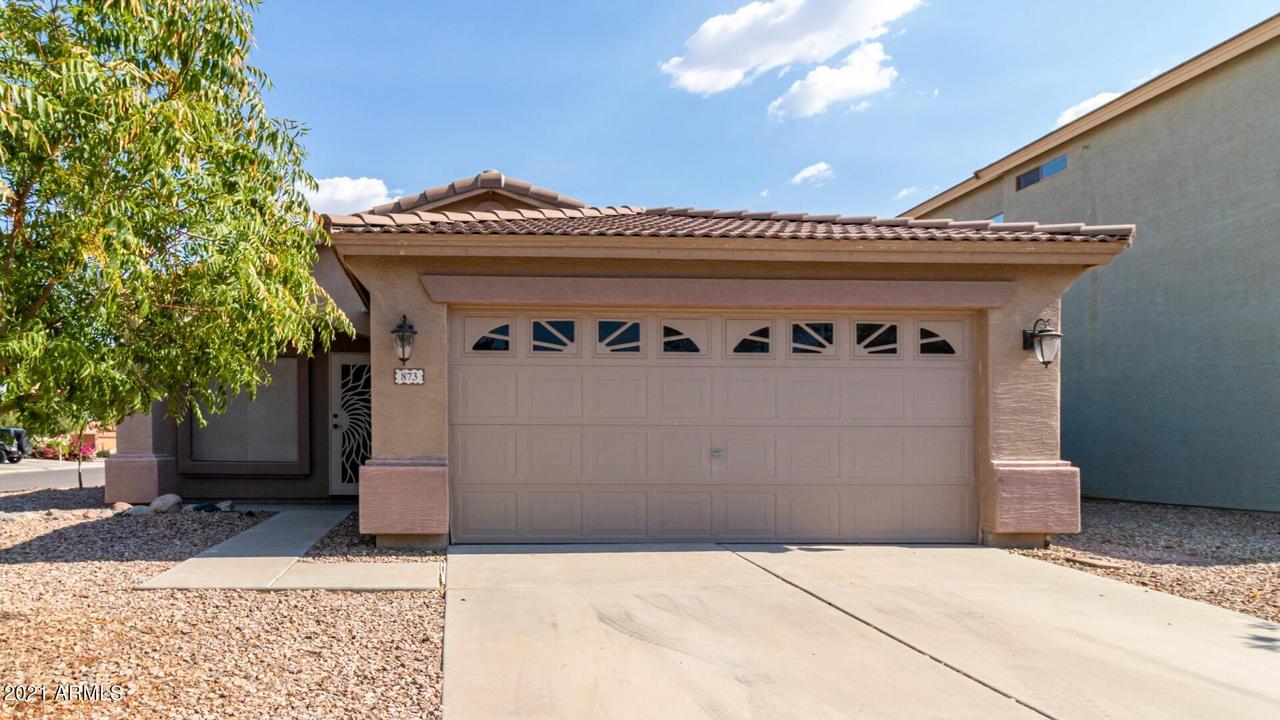 873 E Geona St., San Tan Valley, AZ 85140