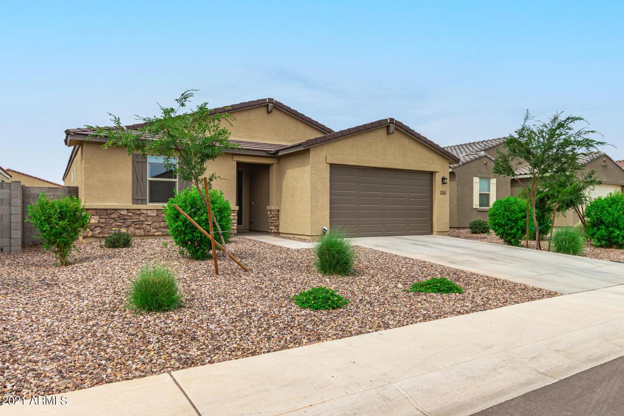 314 W Pelipa Dr., San Tan Valley, AZ 85140