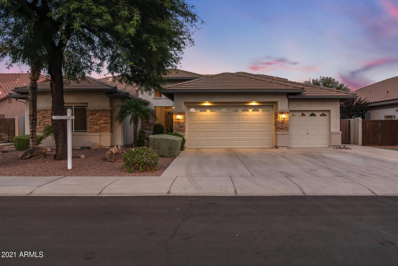22129 N 80th Dr., Peoria, AZ 85383