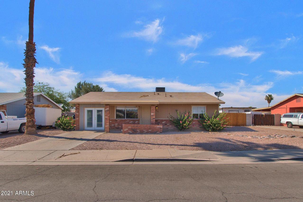 1018 W Grandview St., Mesa, AZ 85201