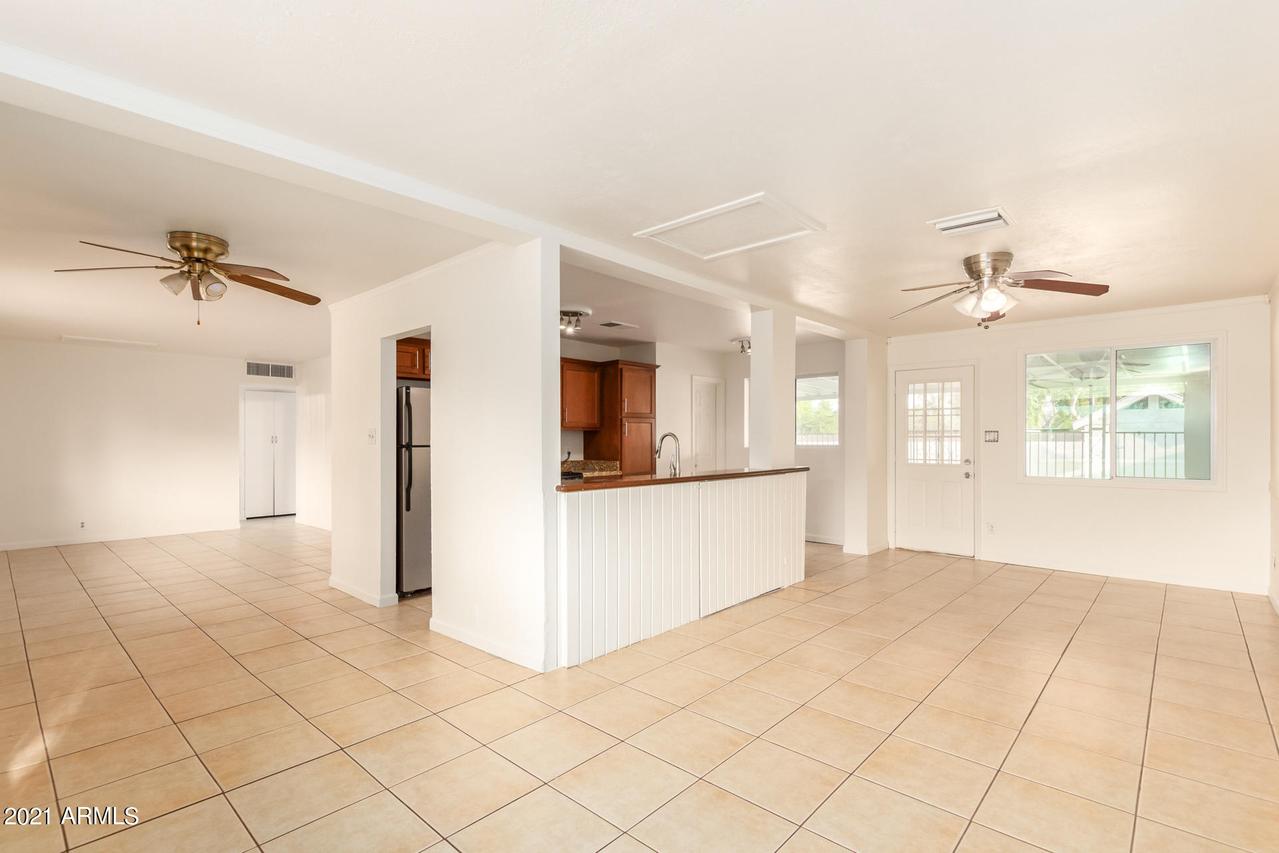 217 E Loma Linda Blvd., Goodyear, AZ 85338