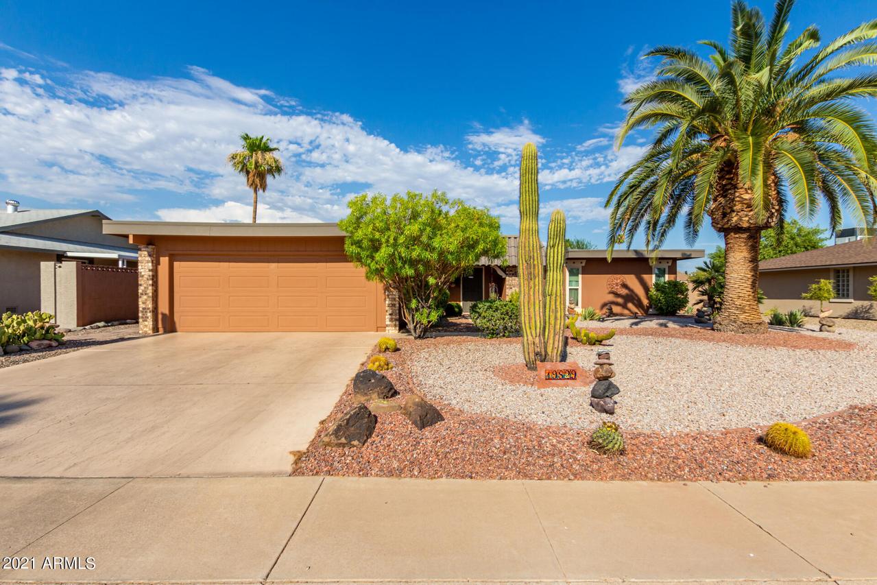 19829 N Calypso Ln., Sun City, AZ 85373