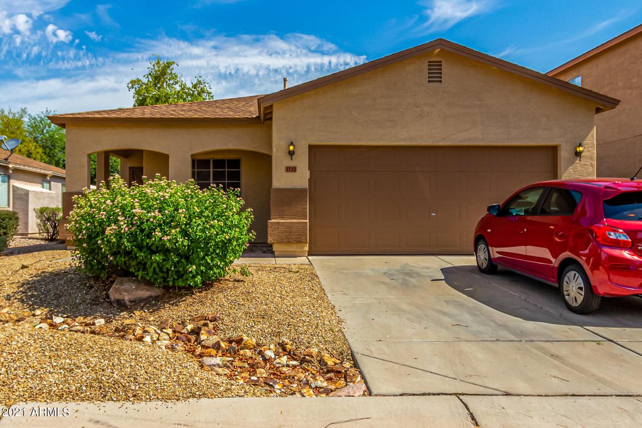 1232 E Omega Dr., San Tan Valley, AZ 85143
