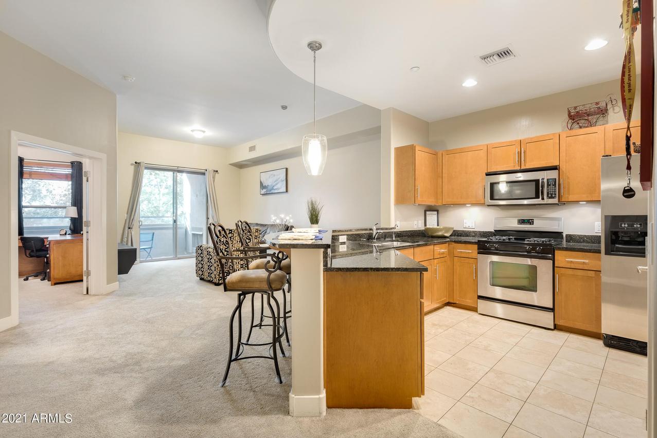 945 E Playa Del Norte Dr. #1021, Tempe, AZ 85288