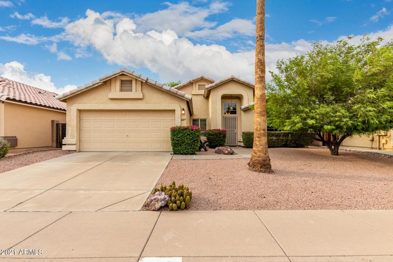 2320 E Edna Ave., Phoenix, AZ 85022