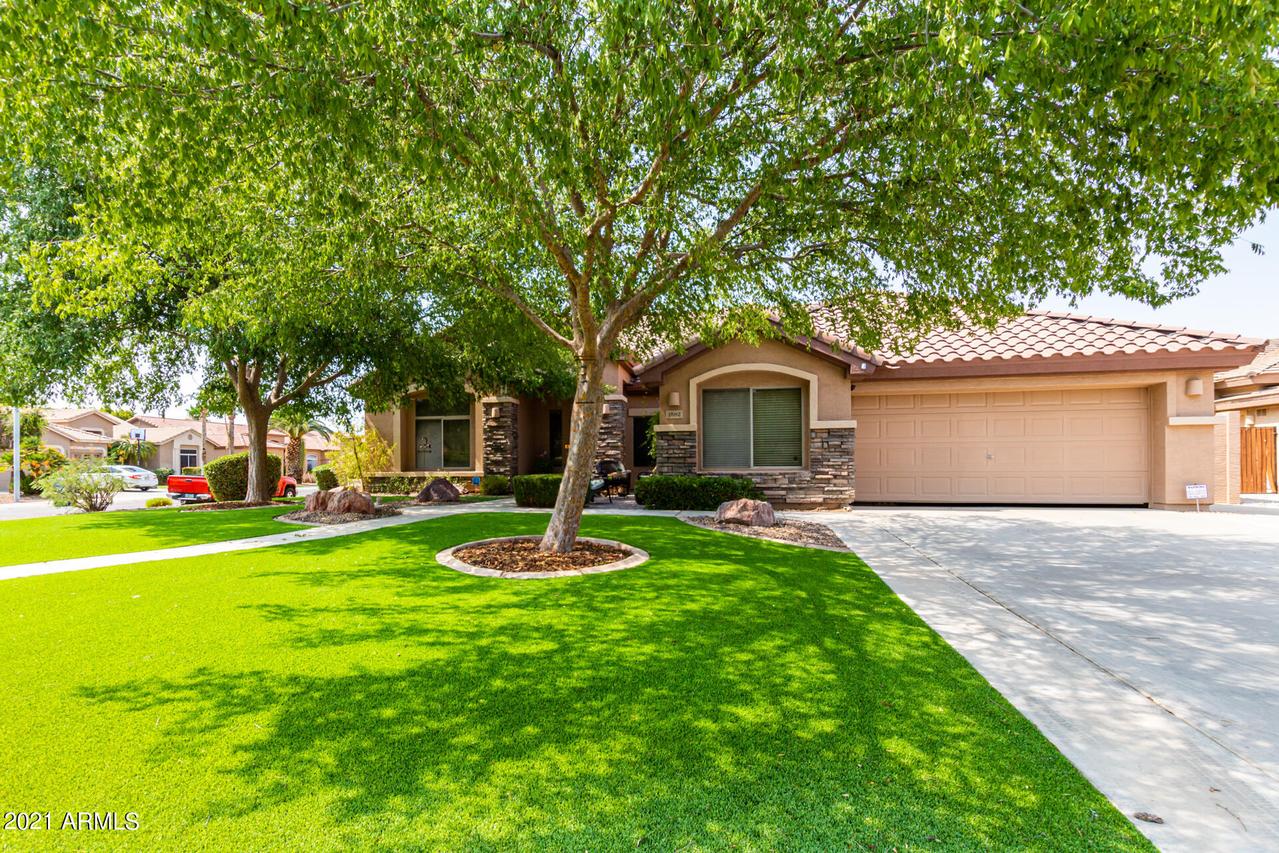 1582 W Musket Way, Chandler, AZ 85286