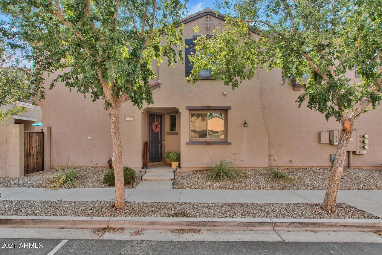 3037 E Darrow St., Phoenix, AZ 85042