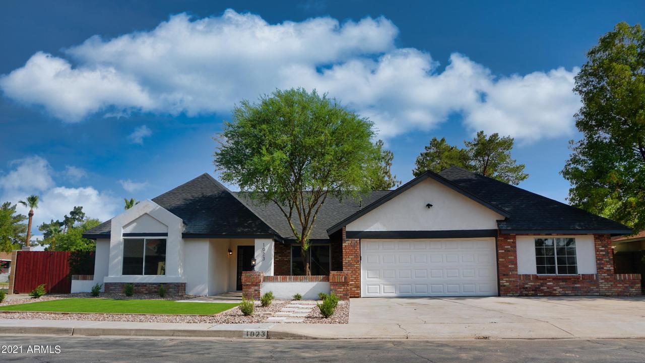 1023 W Meseto Ave., Mesa, AZ 85210