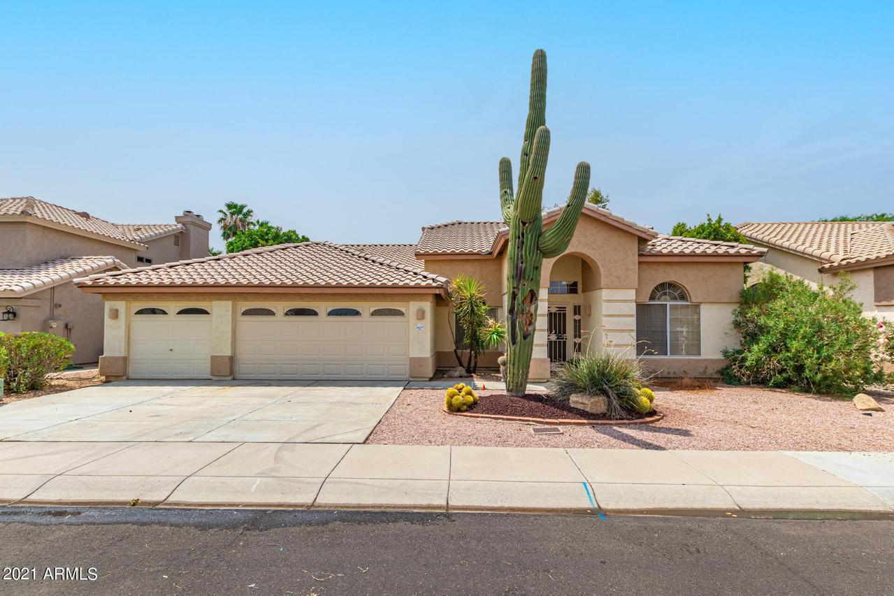 3427 E Topeka Dr., Phoenix, AZ 85050