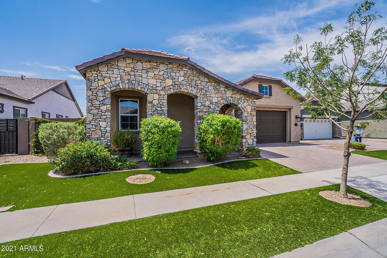 10607 E Meseto Ave., Mesa, AZ 85209