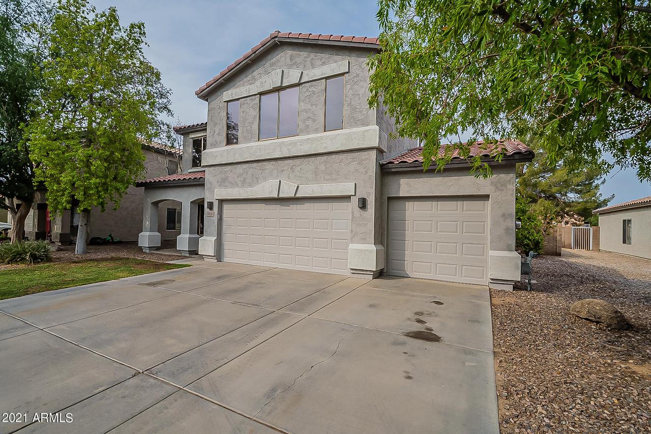 30151 N Royal Oak Way, San Tan Valley, AZ 85143