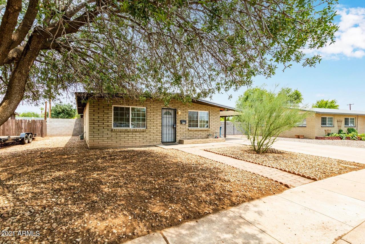 385 N Comanche Dr., Chandler, AZ 85224