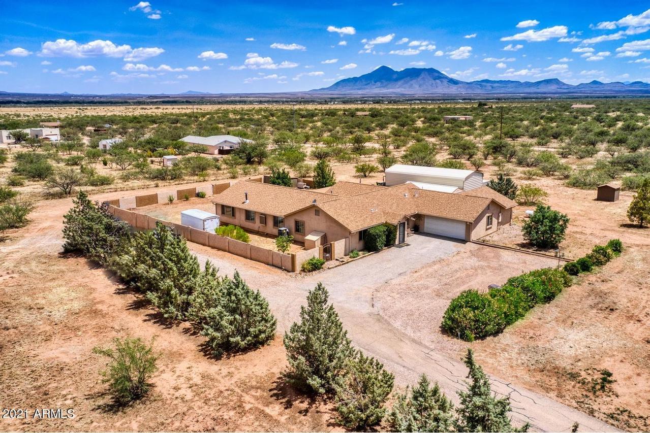 9009 S Rio Santiago, Hereford, AZ 85615