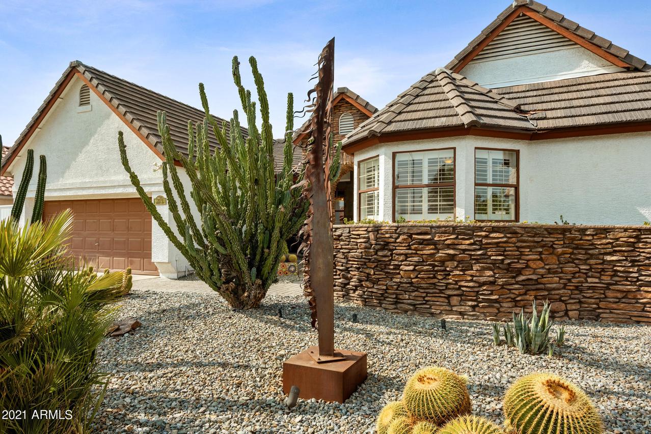 7120 W Windrose Dr., Peoria, AZ 85381