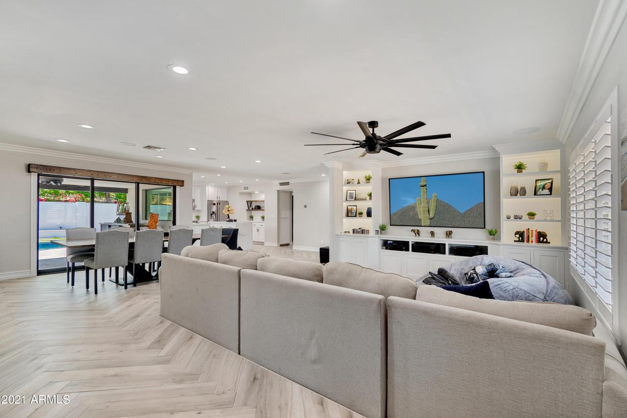 1621 E Julie Dr., Tempe, AZ 85283