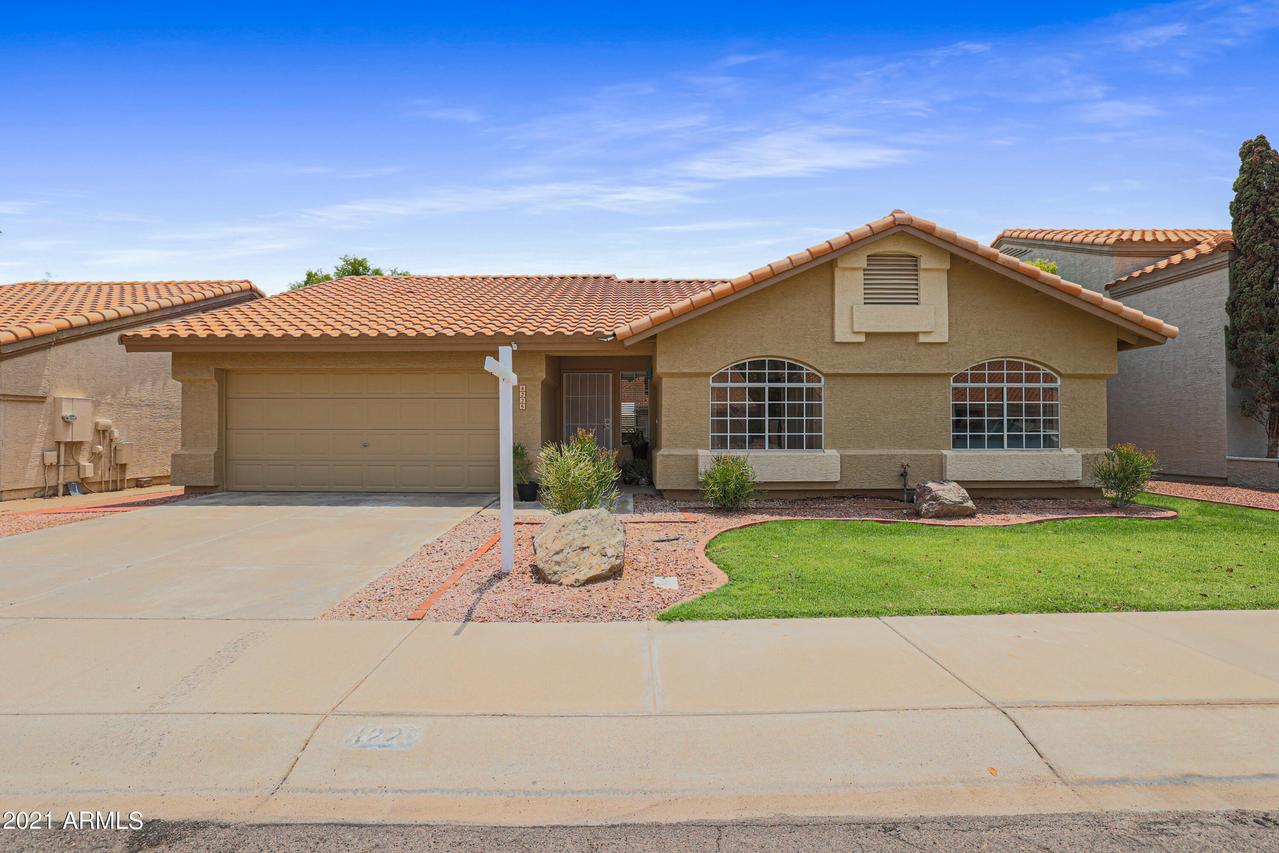 4225 E Brookwood Ct., Phoenix, AZ 85048
