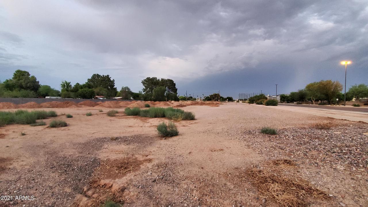 13999 S 154th Pl. #2, Gilbert, AZ 85296