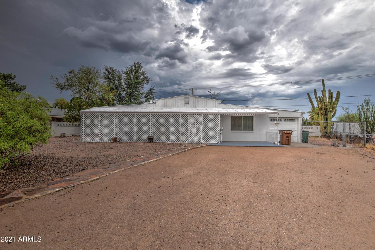 202 N 80th Pl., Mesa, AZ 85207