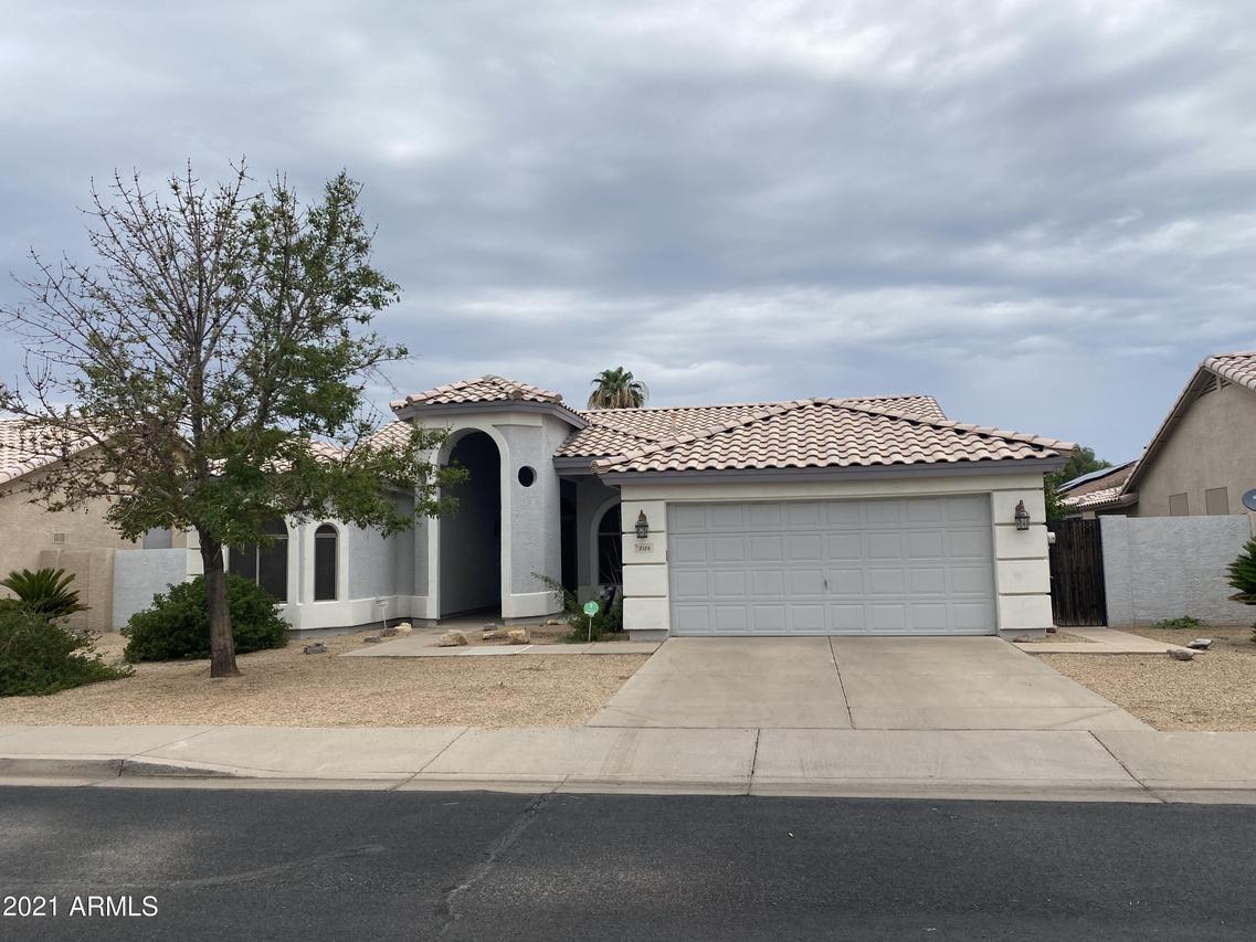 8126 W Glenn Dr., Glendale, AZ 85303