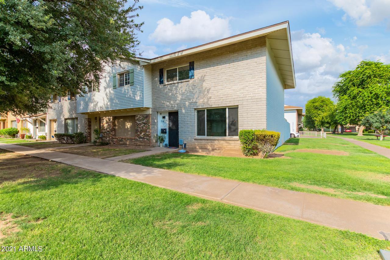 1625 W Hazelwood St., Phoenix, AZ 85015