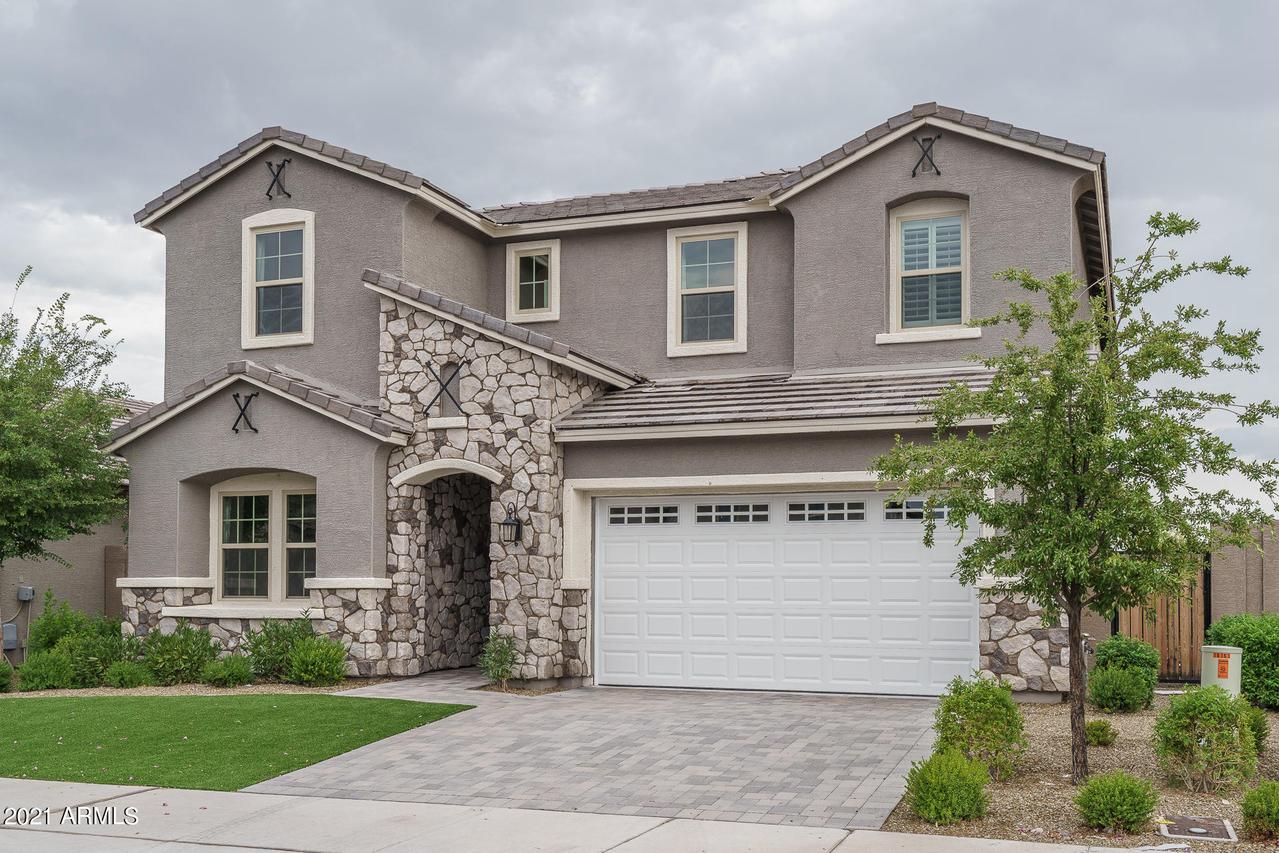 18361 W Becker Ln., Surprise, AZ 85388