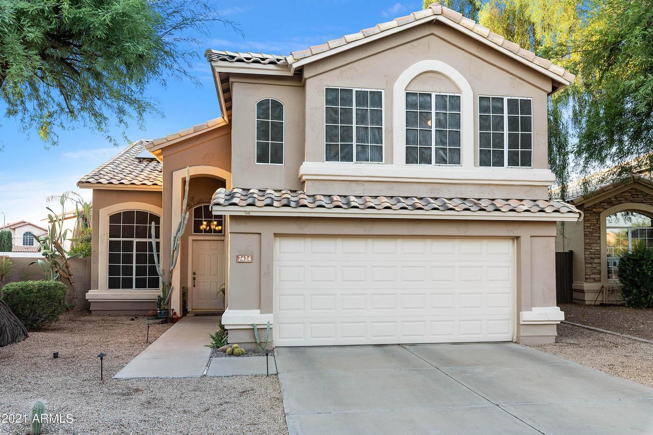 7424 W Crest Ln., Glendale, AZ 85310