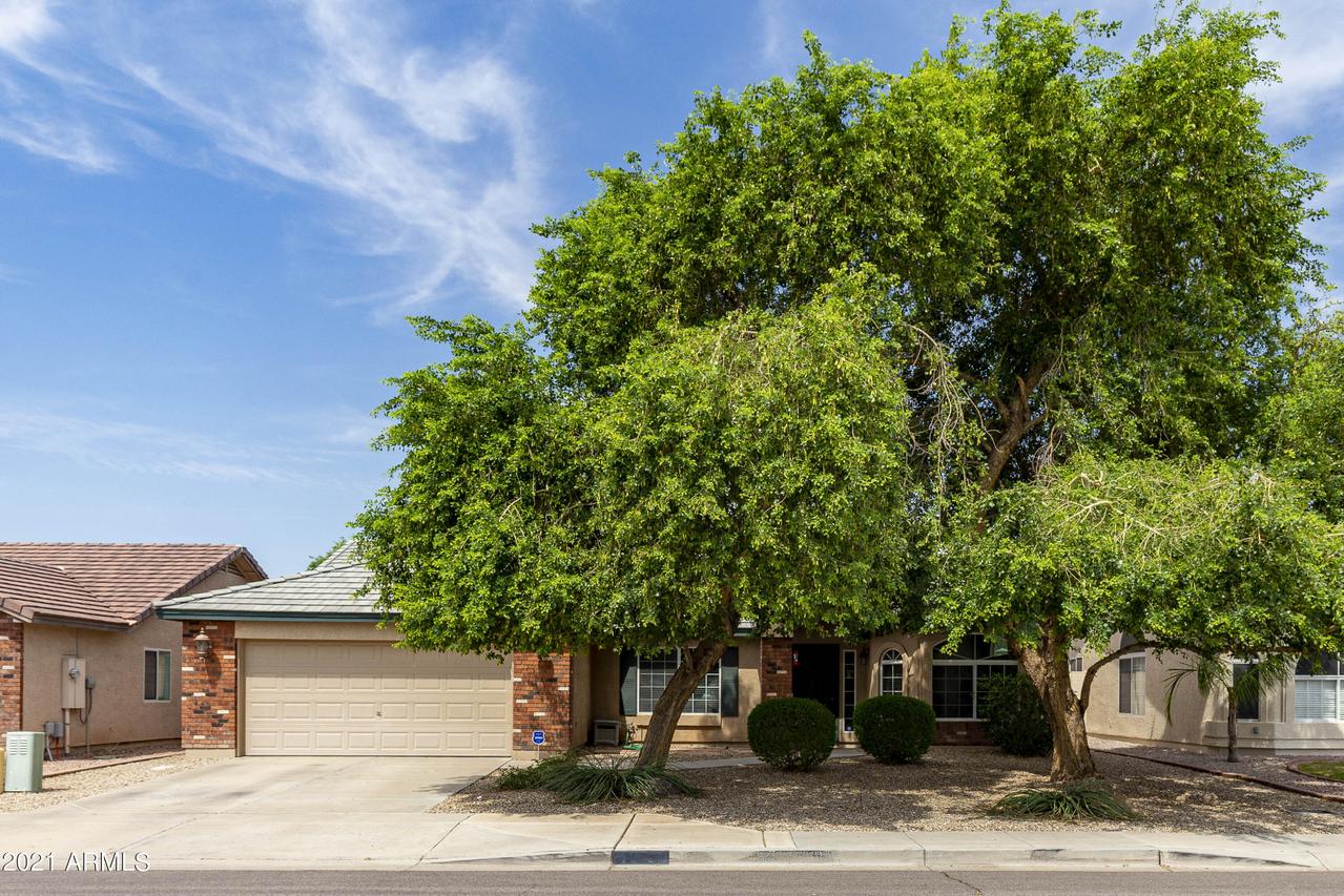 40080 N Cape Wrath Dr., San Tan Valley, AZ 85140