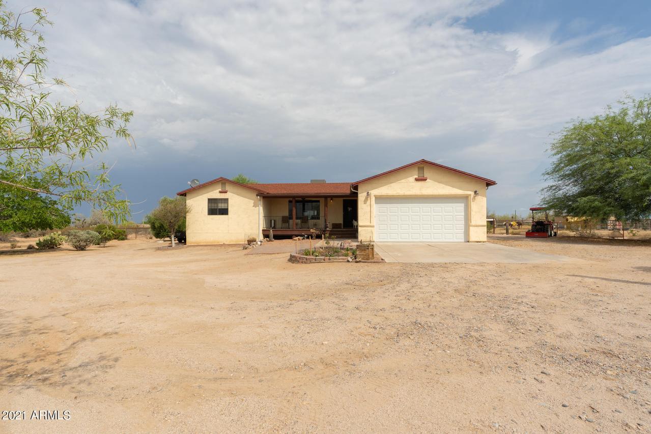 13702 N Hexcel Rd., Florence, AZ 85132