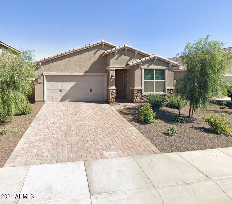 200 E Toscana Dr., San Tan Valley, AZ 85140