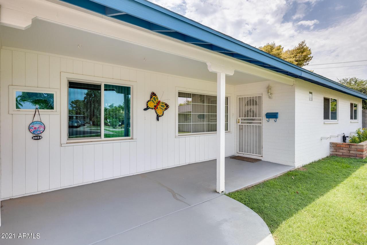 3025 E Mitchell Dr., Phoenix, AZ 85016
