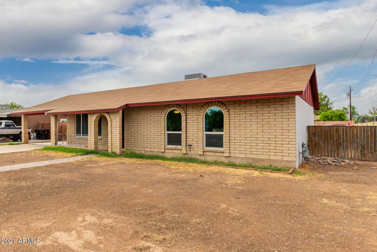 2422 E Brown Rd., Mesa, AZ 85213