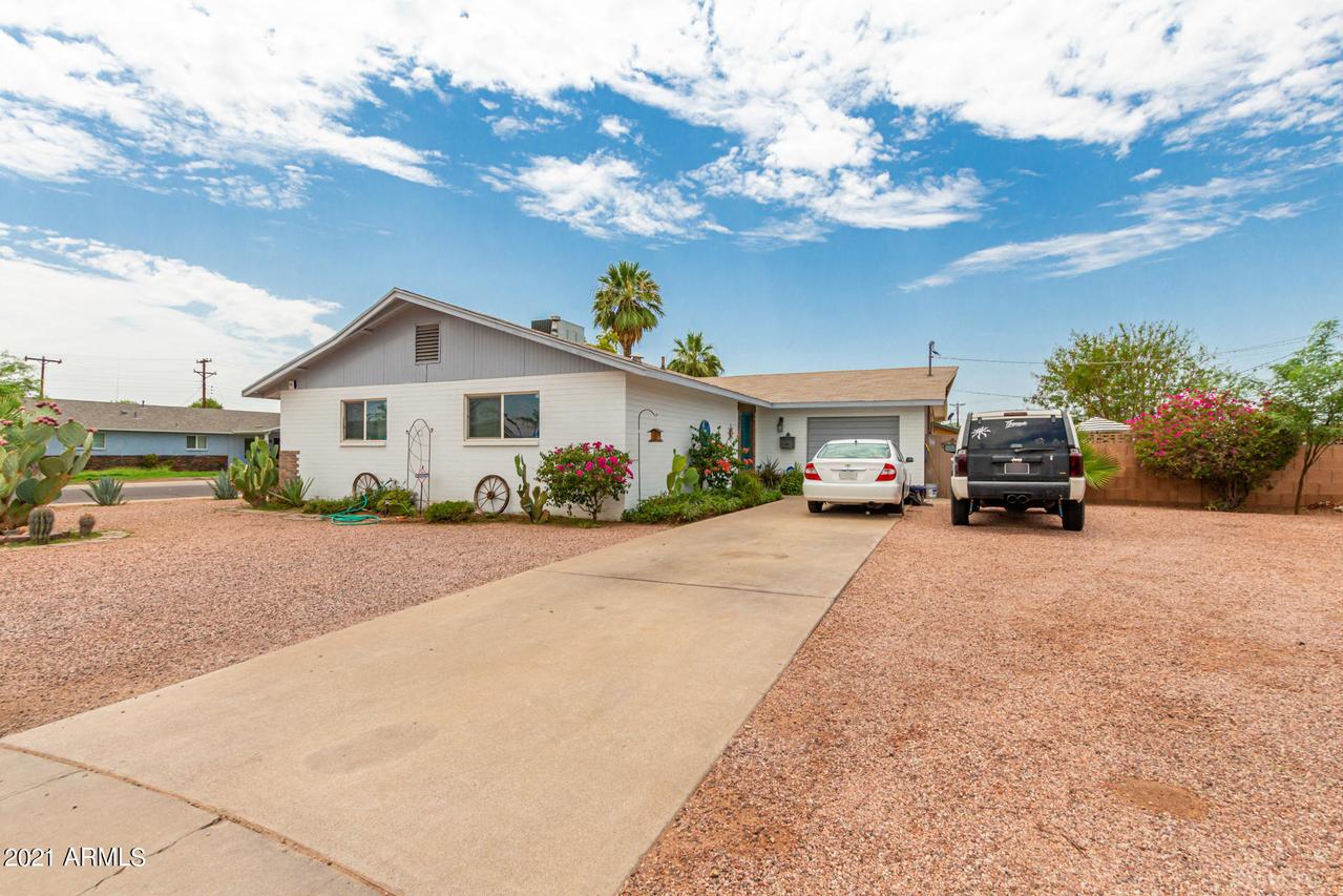 3002 N 59th Dr., Phoenix, AZ 85033