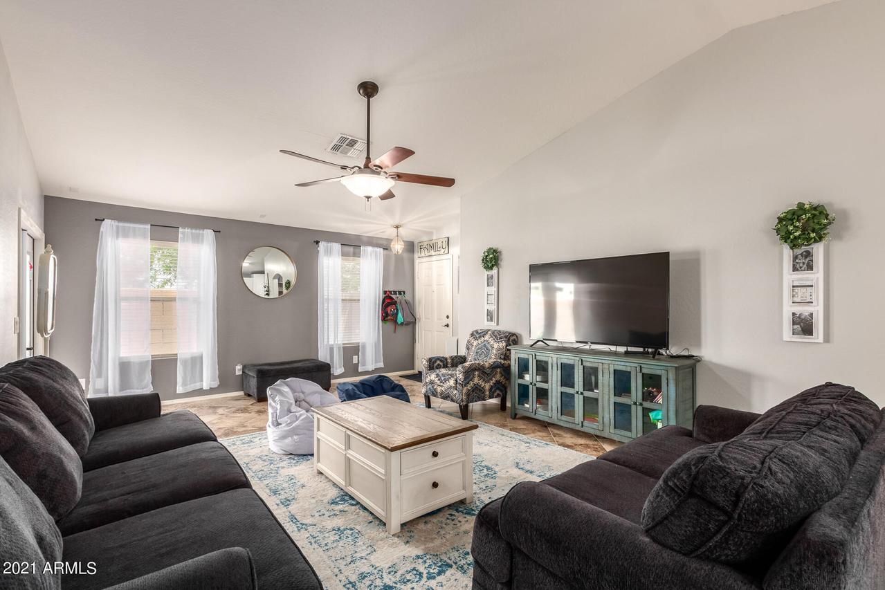 11712 W Tierra Grande, Sun City, AZ 85373