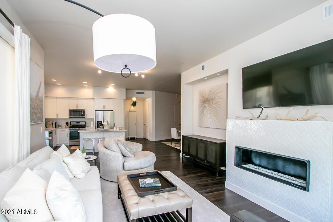 7300 E Earll Dr. #2012, Scottsdale, AZ 85251