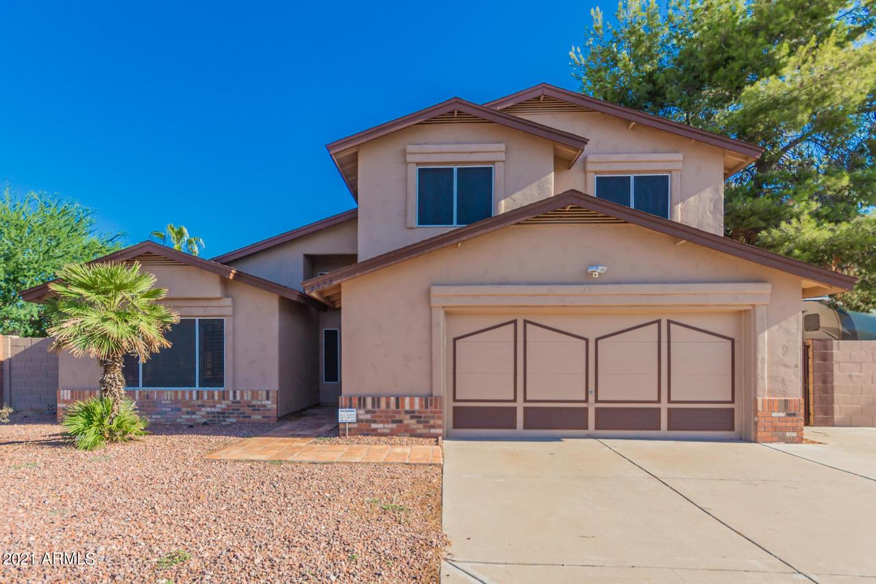 3933 W Saguaro Park Ln., Glendale, AZ 85310