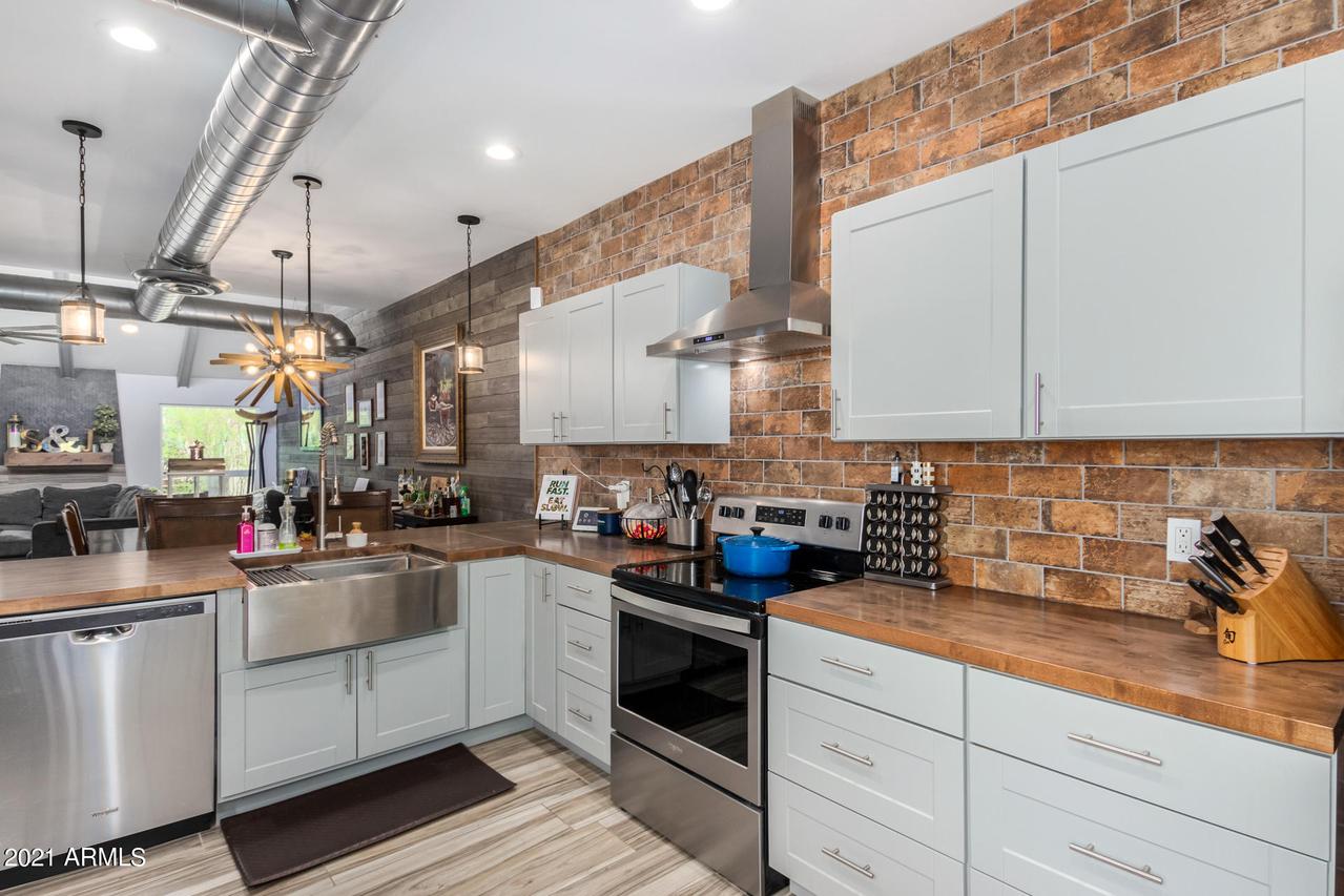 2551 N Miller Rd., Scottsdale, AZ 85257