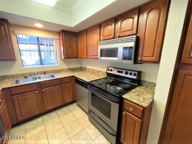 3405 W Danbury Dr. #D-129, Phoenix, AZ 85053