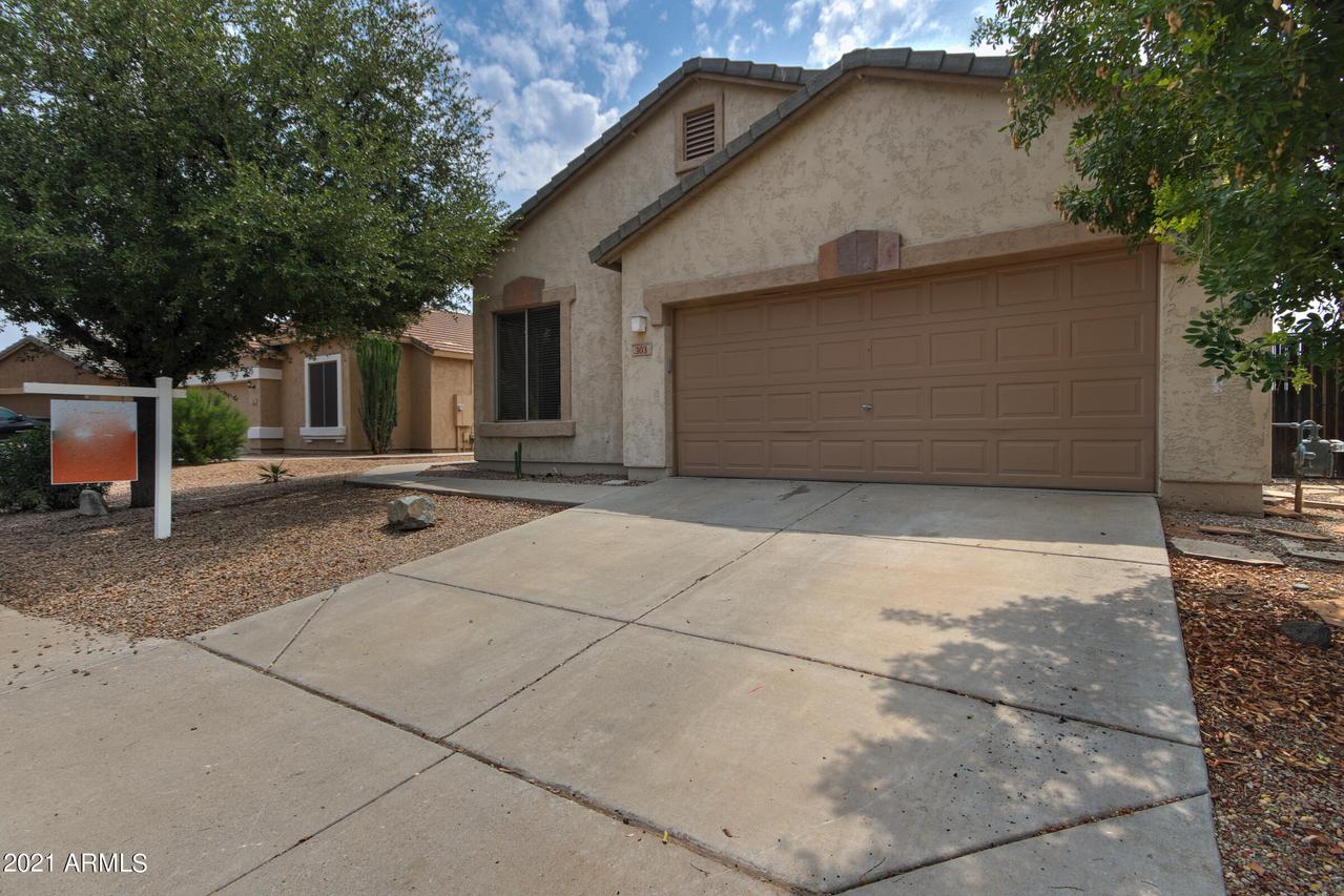 303 N Kimberlee Way, Chandler, AZ 85225