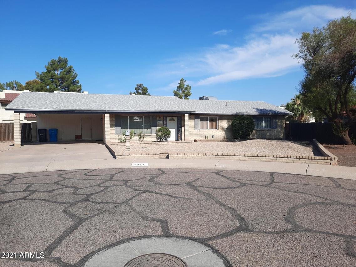2023 W Julie Cir., Phoenix, AZ 85027
