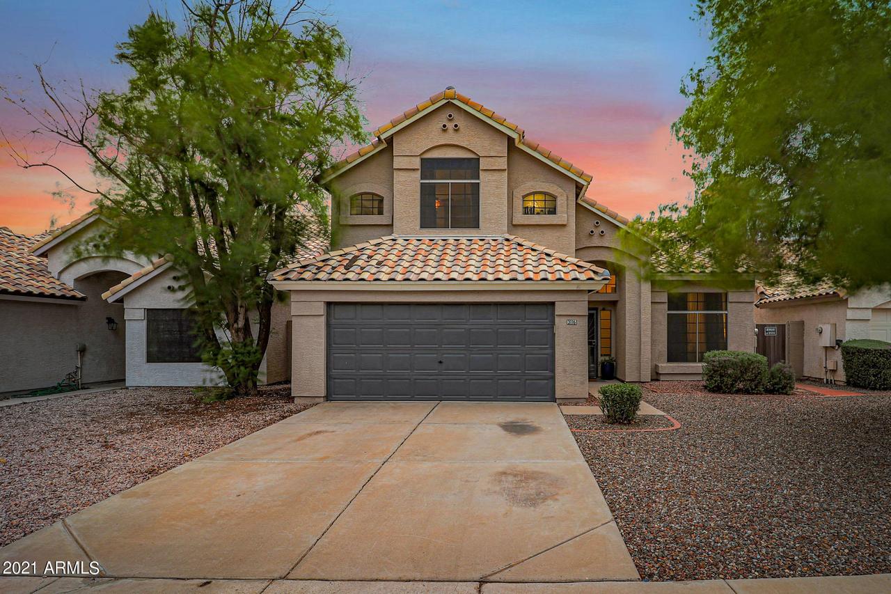 3116 W Golden Ln., Chandler, AZ 85226