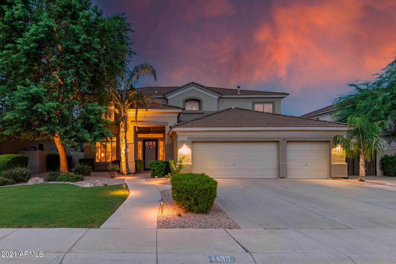 1490 E Sagebrush St., Gilbert, AZ 85296