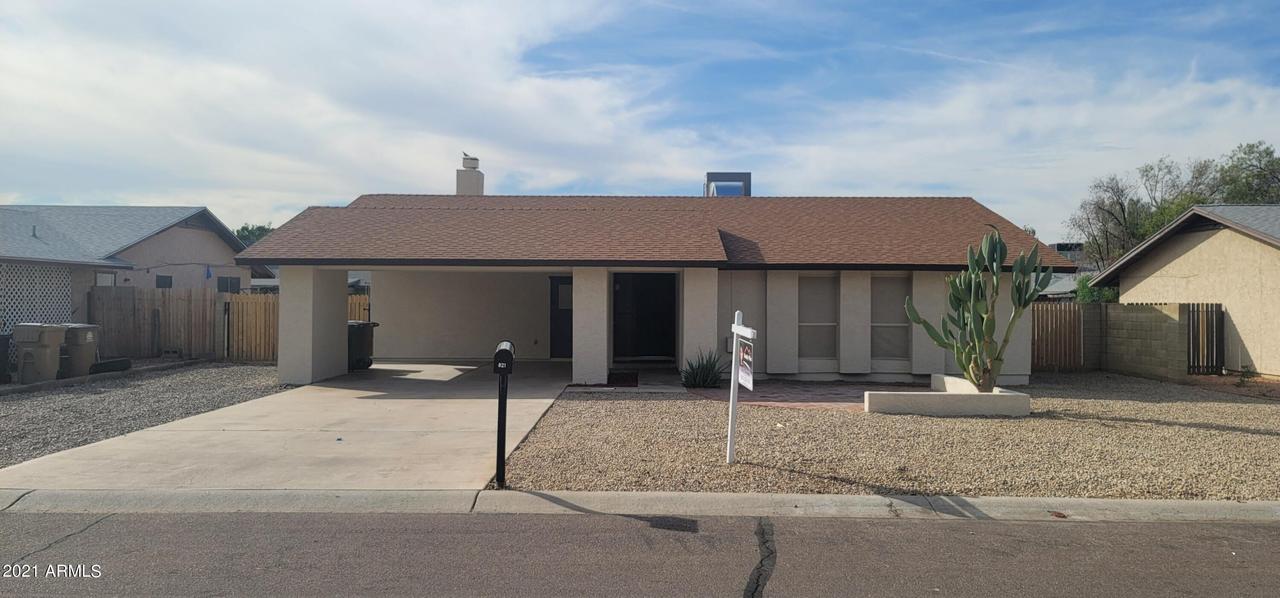 821 E Calle Adobe Ln., Goodyear, AZ 85338