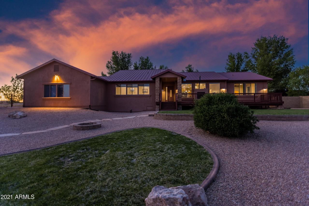 2885 W Pilots Rest Airstrip, Paulden, AZ 86334