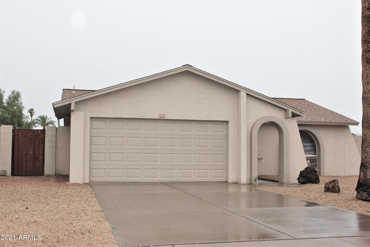 2302 W Cactus Rd., Phoenix, AZ 85029