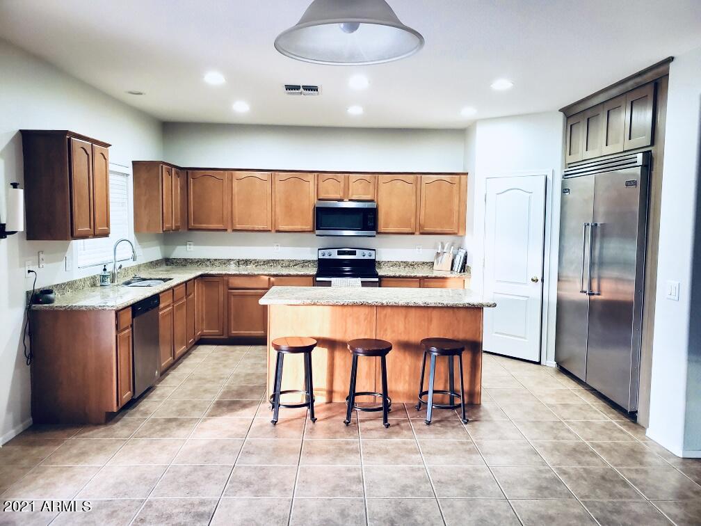 654 E Megan Dr., San Tan Valley, AZ 85140