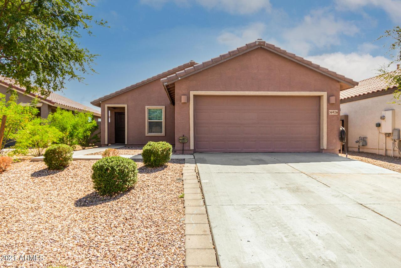 36926 N Yellowstone Dr., San Tan Valley, AZ 85140