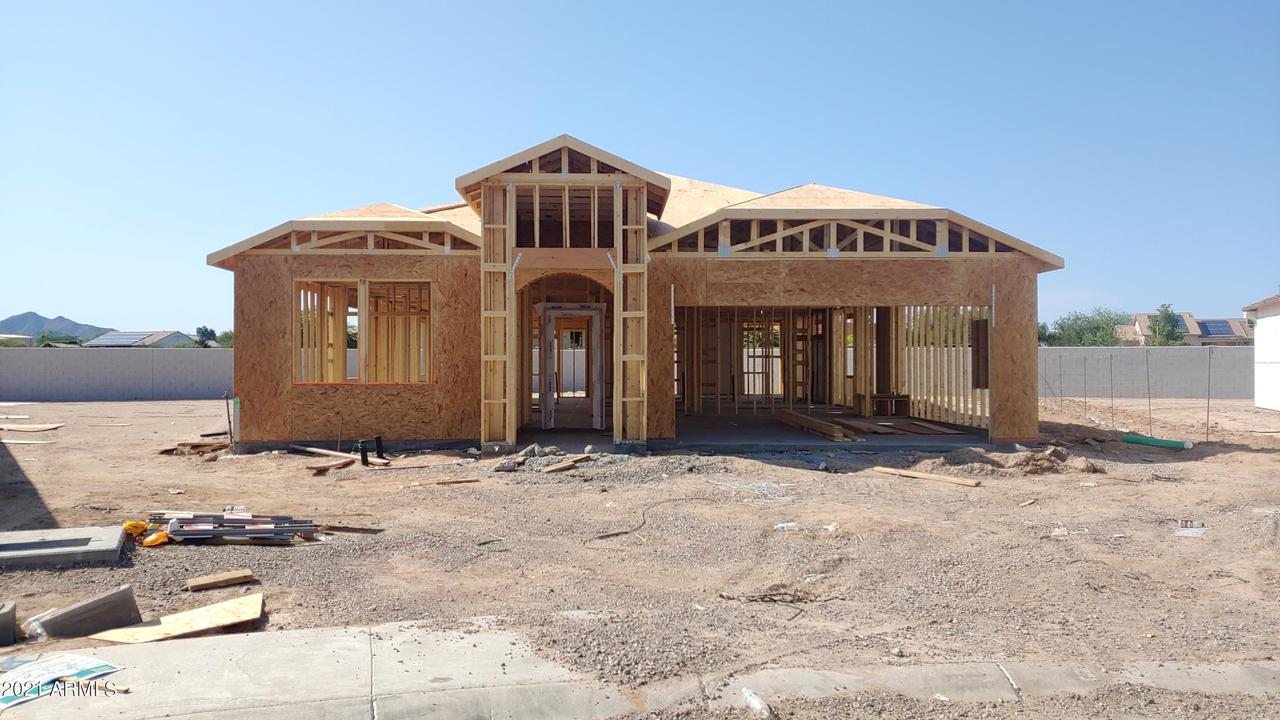 1100 W Chimes Tower Dr., Casa Grande, AZ 85122