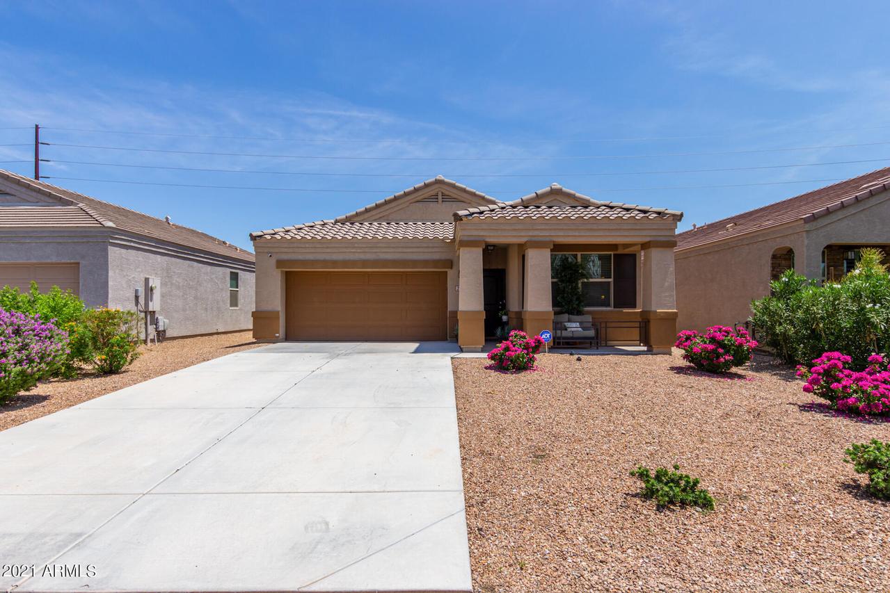 29151 N Fire Agate Rd., San Tan Valley, AZ 85143