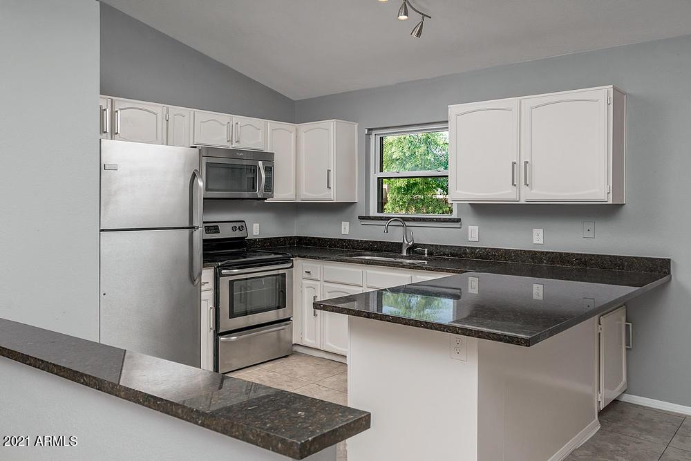 128 S Eucalyptus Pl., Chandler, AZ 85225